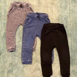 H&M bundle (3) toddler boy joggers. Color: black, blue and distressed grey.
